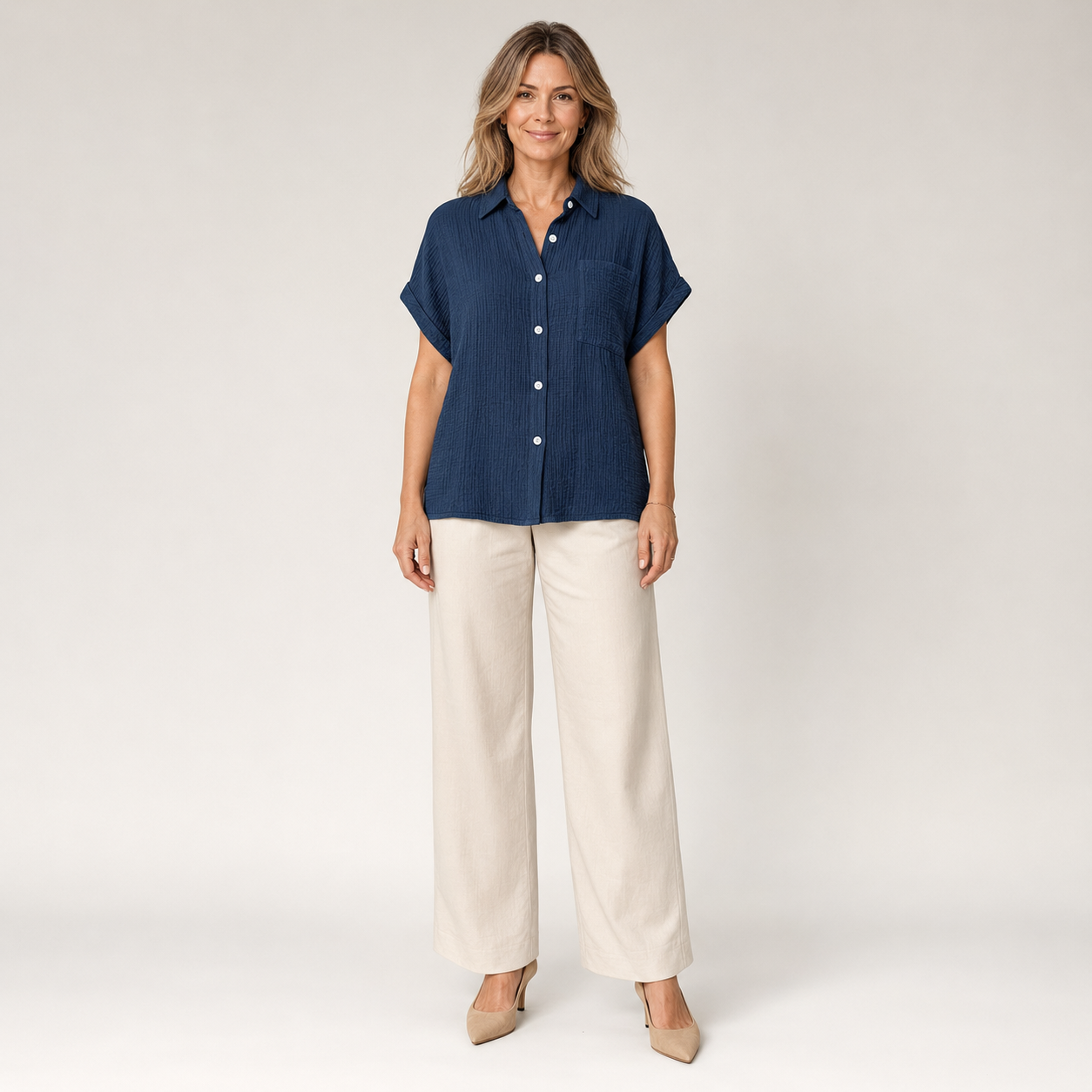 Dames Blouse Korte Mouw – Casual Model met Kraag, Borstzak en Knoopsluiting