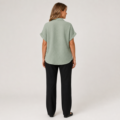 Dames Blouse Korte Mouw – Casual Model met Kraag, Borstzak en Knoopsluiting
