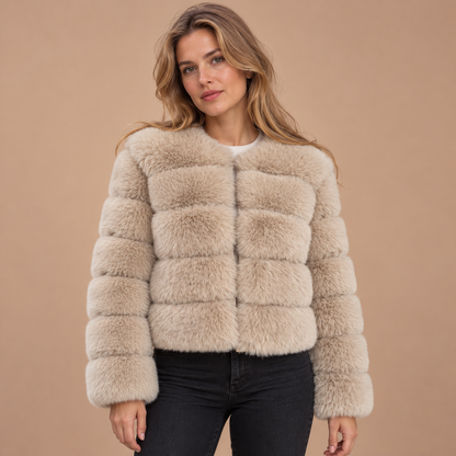 Lichtbeige faux fur jas voor dames met lange mouwen – productgericht vooraanzicht