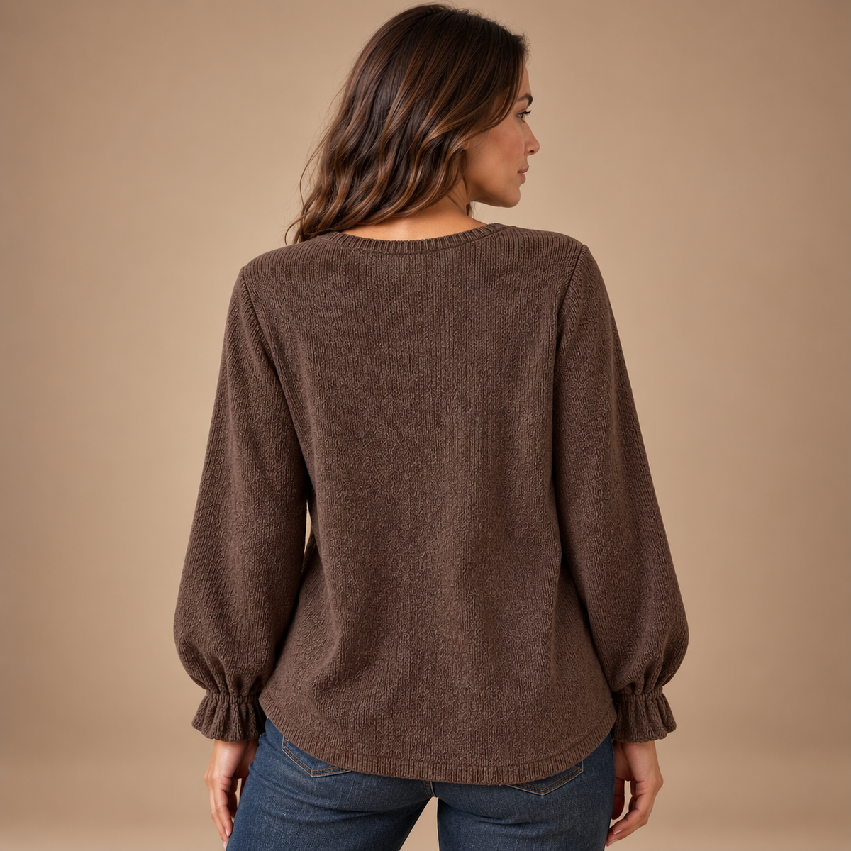 Henley Top Dames – Houten Knopen en Plooien – Coffee Color – achteraanzicht