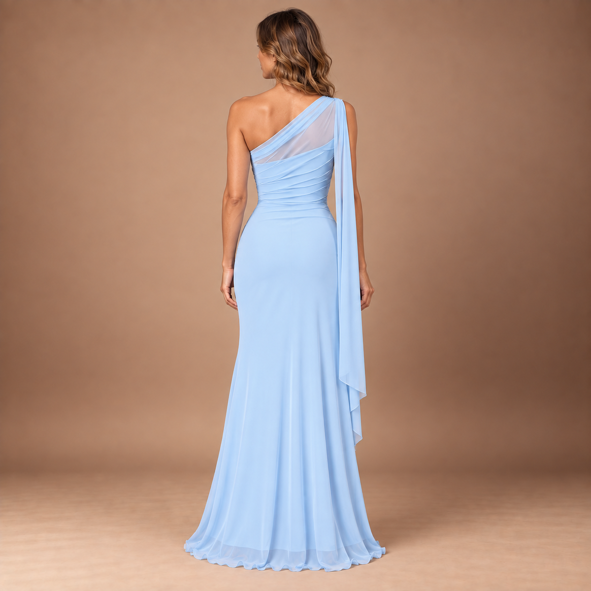 Lichtblauwe one shoulder avondjurk voor dames – achterkant