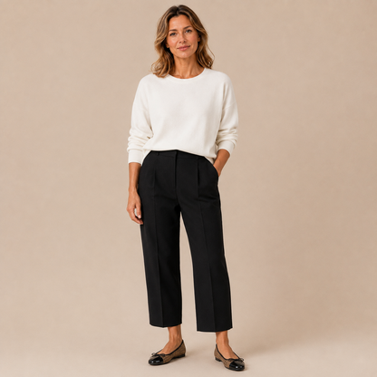 Bruine geweven ballerina met zwarte lakneus in minimalistische lifestyle look