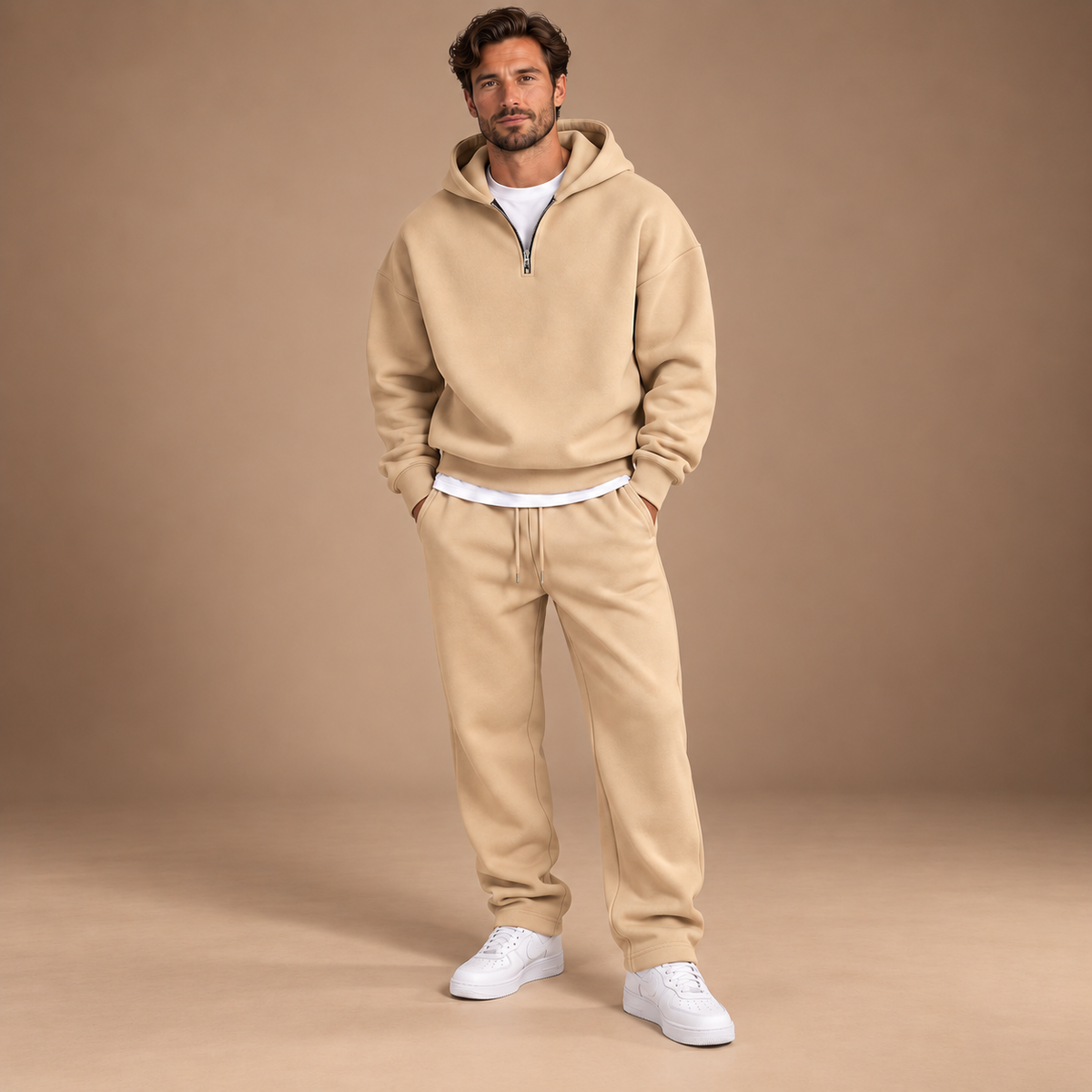 Beige fleece trainingspak voor heren met halve rits en capuchon – volledig vooraanzicht