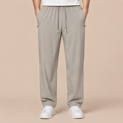 Joggingbroek Heren Lichtgewicht - Casual Trainingsbroek met Ritszakken en Trekkoord in khaki – productgericht vooraanzicht op beige studioachtergrond