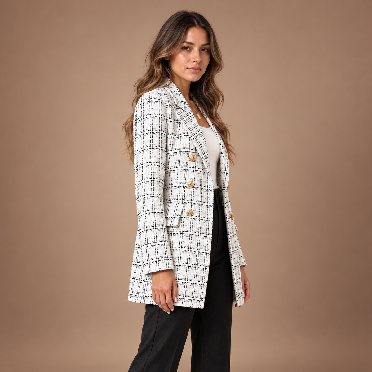 Lange geruite blazer dames in wit – zijaanzicht