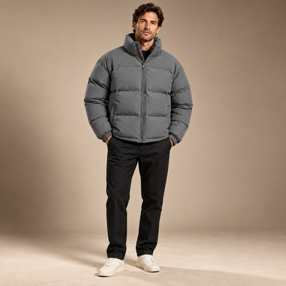 Pufferjas heren grijs gewatteerd volledige outfit studio