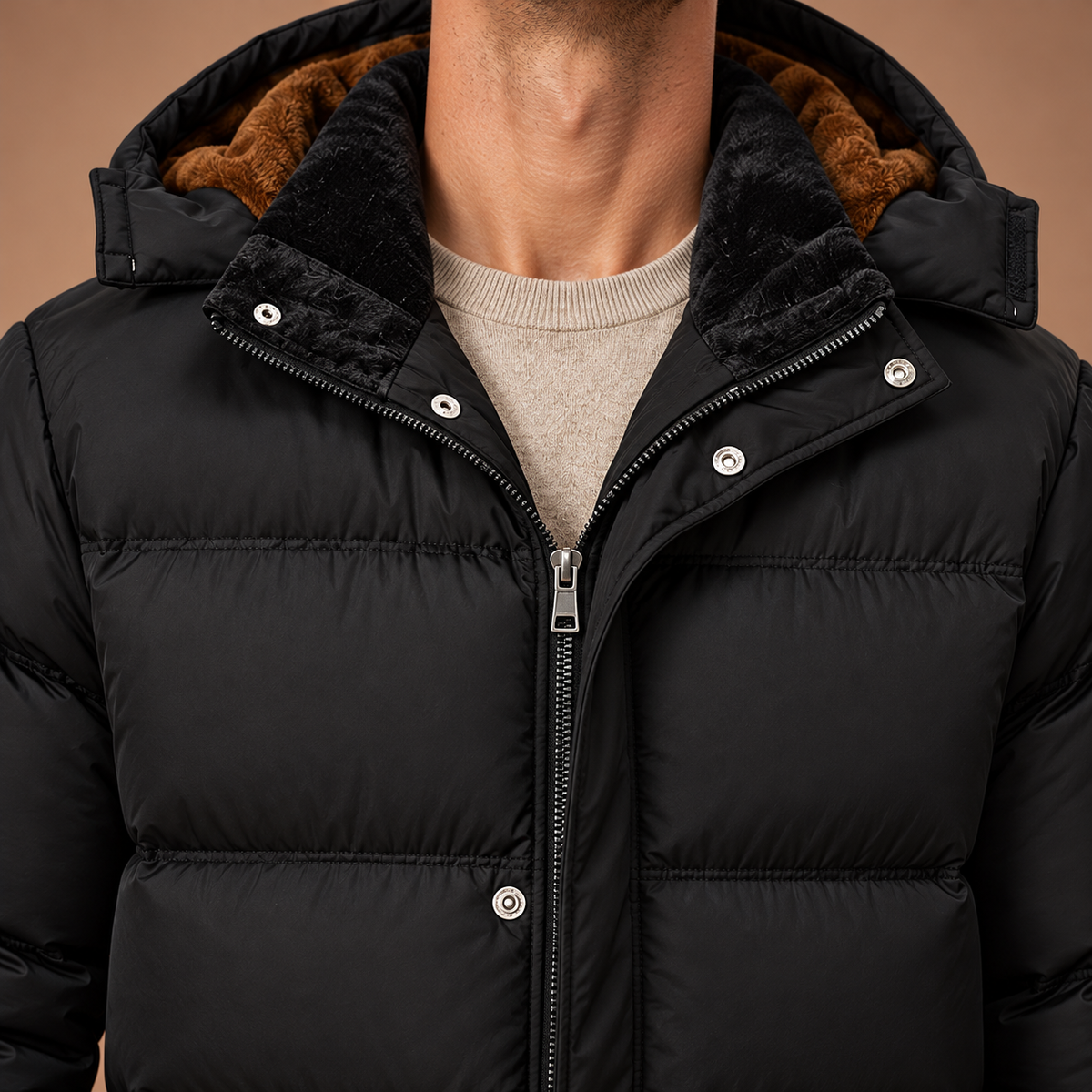 Zwarte winterjas voor heren met capuchon – detail van afwerking